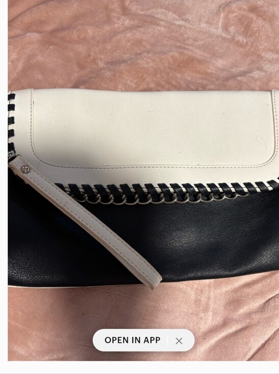 Kardashian Kollection Handbags - Kardashian Kollection Black & White Faux Leather Wristlet Clutch Bag
